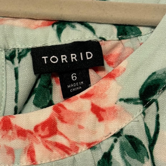 Torrid | Light Blue Hi Neck Georgette Goddess Tank Top | Size 6 - Picture 4 of 10